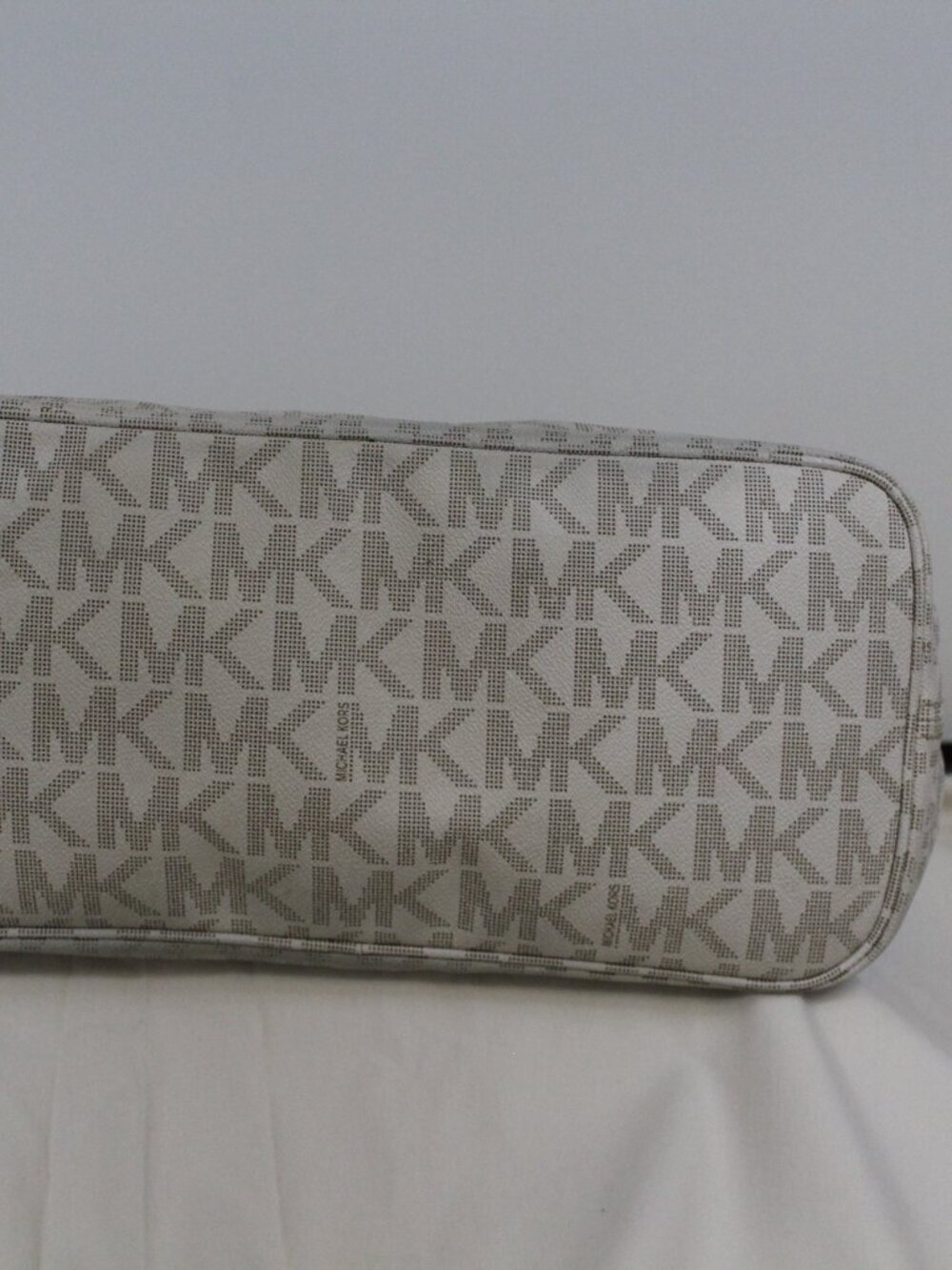 Michael Kors Large Logo Tote Cream Tan MK Shoulder Bag PVC Leather - Picture 9 of 13